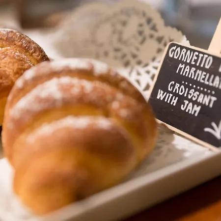 Отель Corallo Wellness 3*