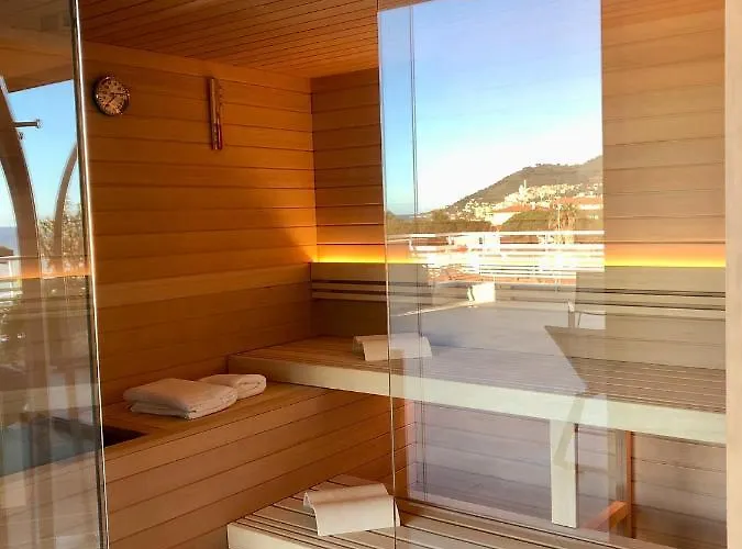 Отель Corallo Wellness 3*